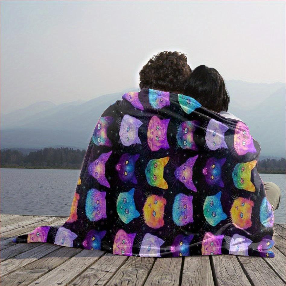 Colorful Cat Print Flannel Blanket, Soft and Warm Throw for Napping, Sofa Camping & Travel – Versatile Gift for All Seasons