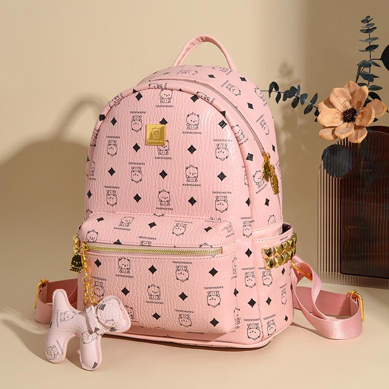 Retro Western Commuter Backpack for Women with Bear Print - Stylish, Lightweight & Versatile for Work or School