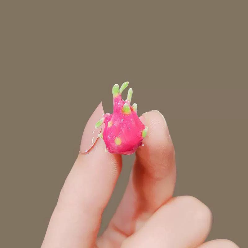 

Стильна японська фруктова брошка: Вишня, Полуниця, Лимон Значок для Кардиганів та Комірів.