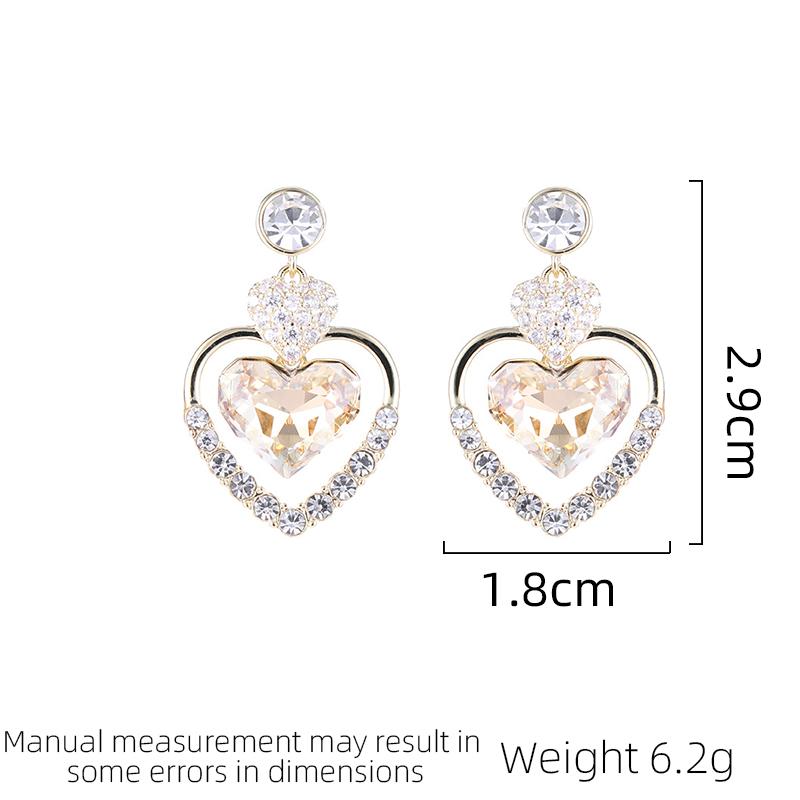 Ladies' Light Luxury Design Elegant And Sweet Heart-Shaped Earrings Fashionable And Versatile Niche Design Earrings