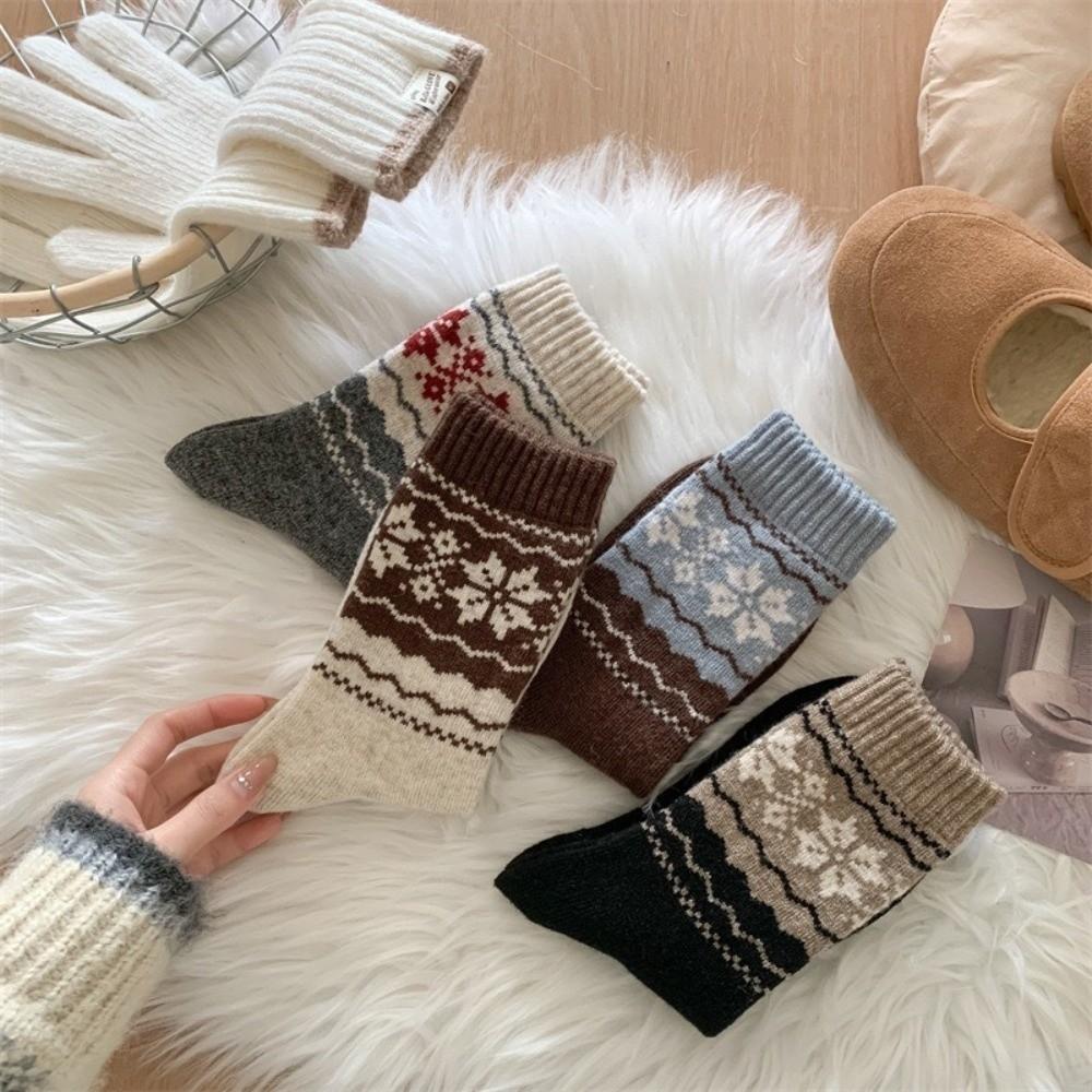 Thickened Christmas Socks Retro Fair Isle Floor Socks Fashion Warm Wool Socks  for Men And Women