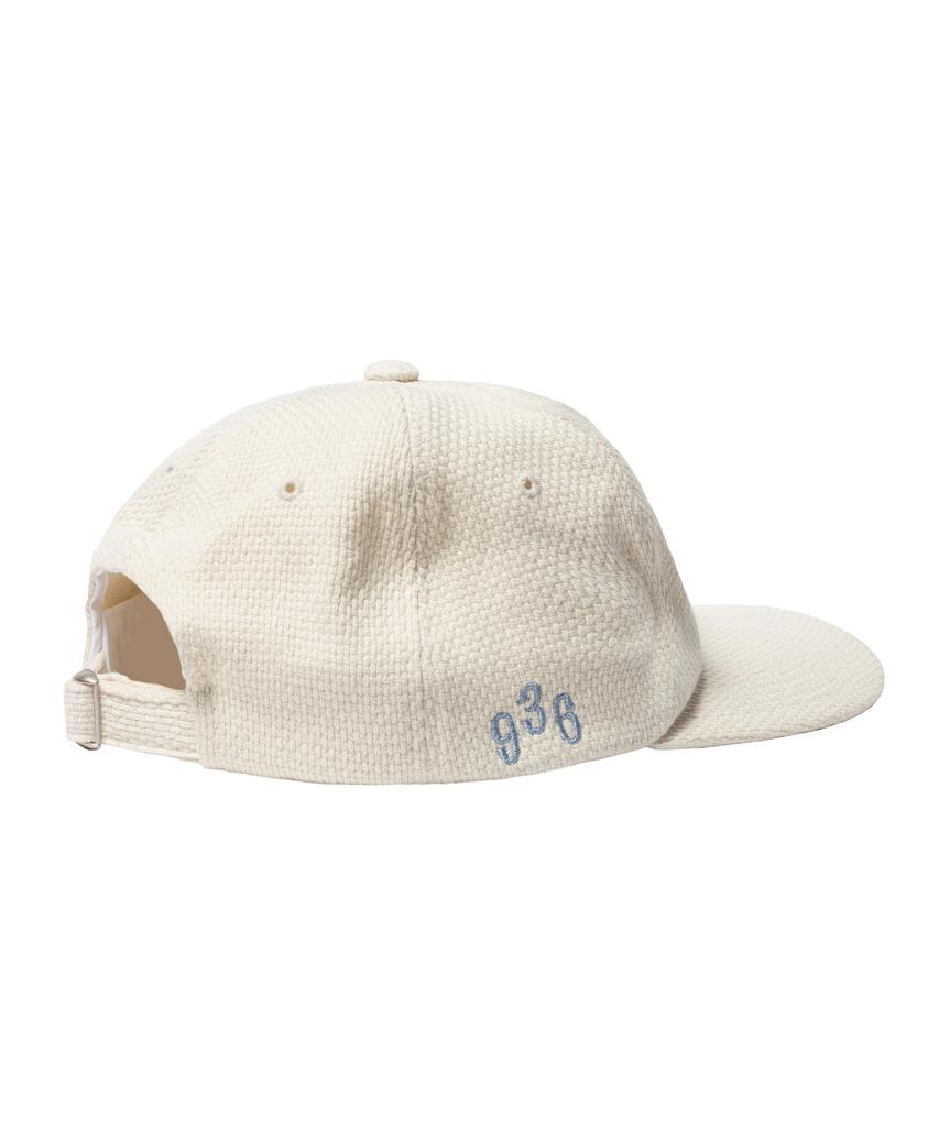 Lujeoseukeulleob Star Logo Cap Ivory