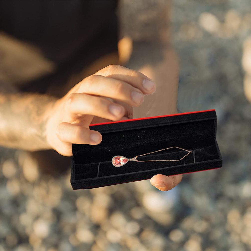 1 Pcs Rectangle Necklace Box Classic Velvet Pendant Gift Box Long Chain Jewelry Display Boxes for Engagement Wedding