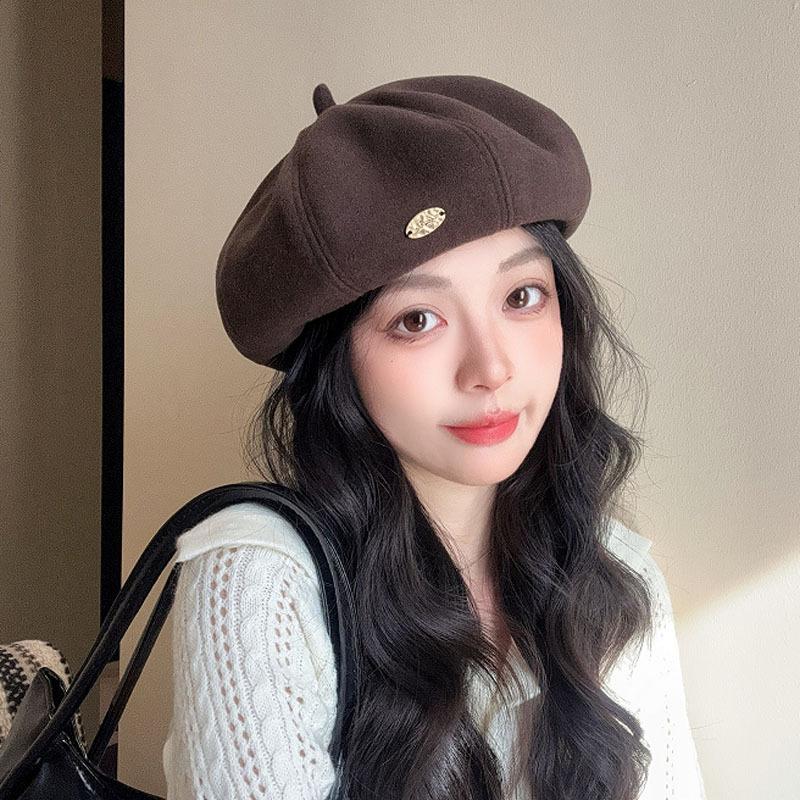 French retro metal standard black beret female big head circumference showing face small literary cloud painter hat autumn and winter versatile