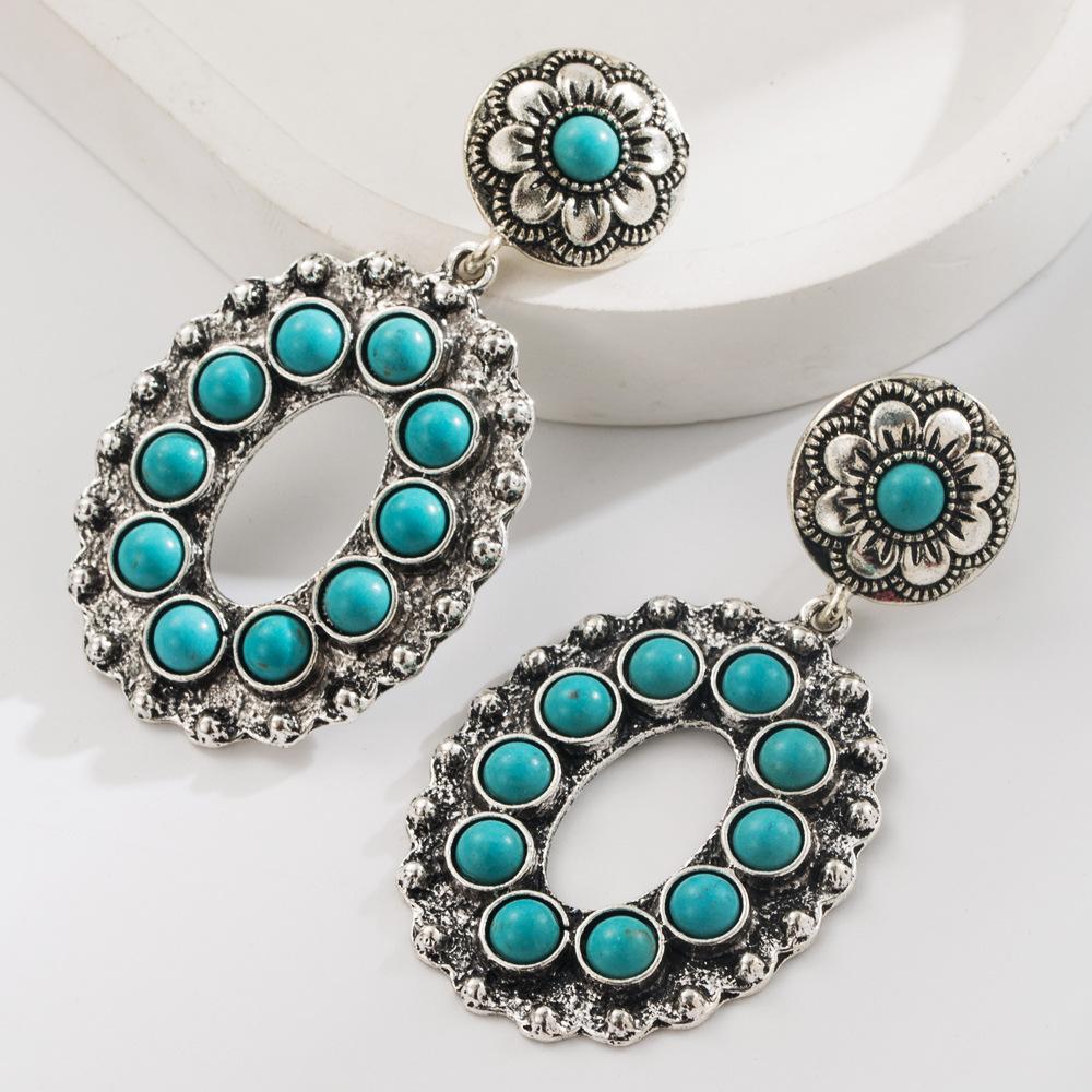 

Retro Heavy-duty Hollowed-out Flower Turquoise Earrings for Women - Creative, Exaggerated, High-end Ear Jewelry. зелёный