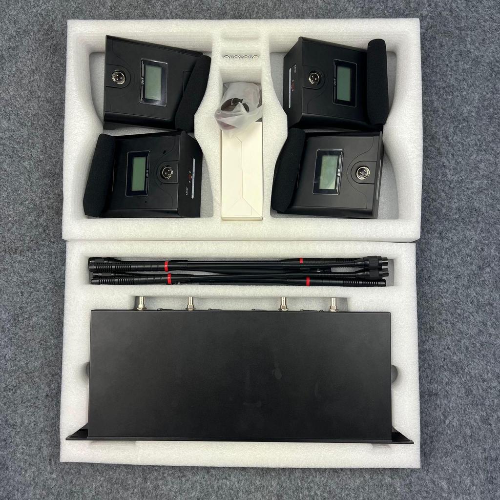 Wireless Conference Microphone Set: One-to-Four System with Cross-Border Compatibility
