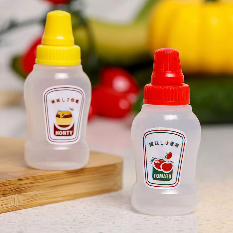 Portable Mini Squeeze Bottle for Tomato Salad Dressing and Honey Dispenser