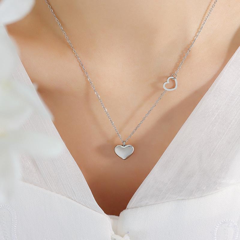 Blogger's Double Peach Heart Necklace: 18K Gold-Plated Titanium Steel Clavicle Chain P221