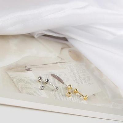 Women's Point Daily Small Square Piercing