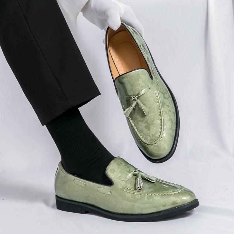Luxury Brand Tassel Leather Shoes Men Loafers Breathable Men's Casual Driving Shoes Soft Sole Moccasins Comfortable Flat Shoes