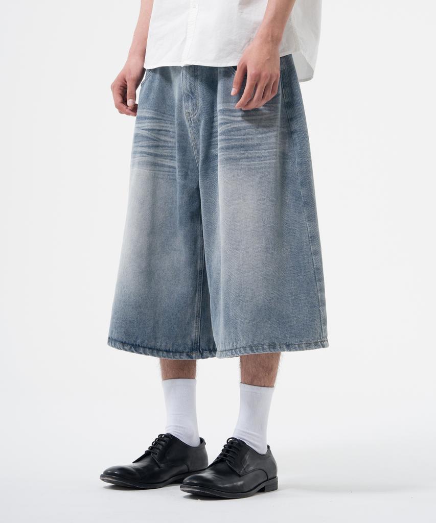 Descheuis Everyday Washed Bermuda Denim Pants (Type A)