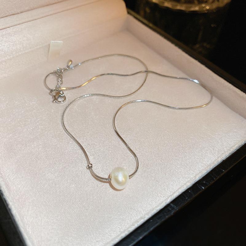 French retro artificial opal love flower pearl necklace collarbone chain Korean necklace women
