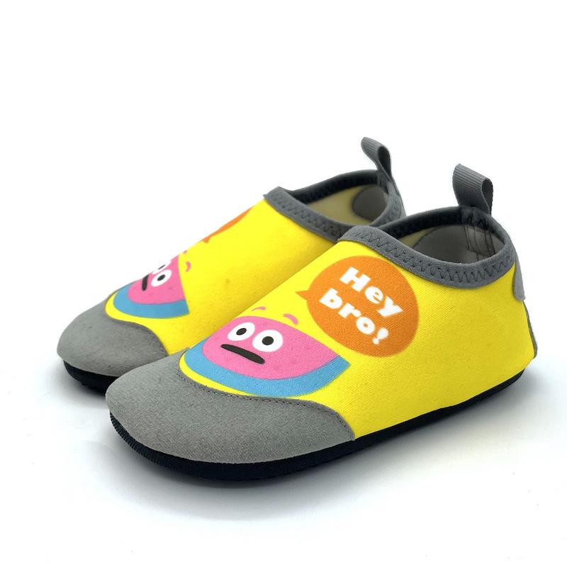 

Children s beach shoes men s thickened soft-soled outdoor non-slip swimming shoes baby women s indoor floor water park 34/35