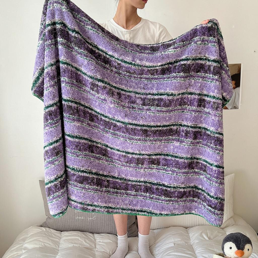 Half fluffy blanket, office nap shawl blanket, warm nap cover blanket, convenient to carry and keep warm
