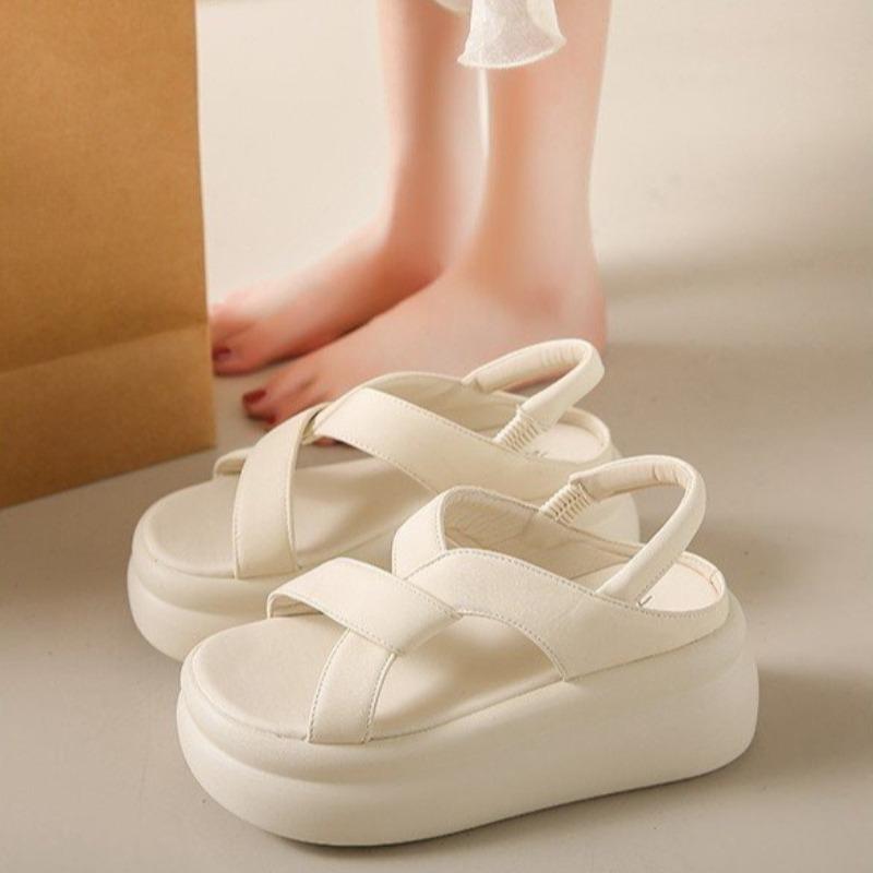 Thick soled simple comfortable round toe sandals for women's outdoor wear new summer versatile lightweight casual shoes