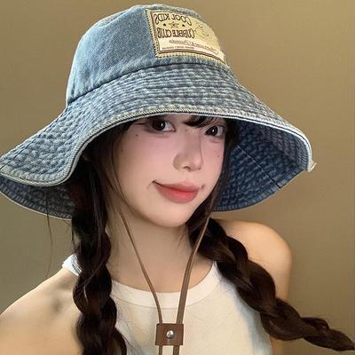 Dámský vintage opraný džínový klobouk typu bucket