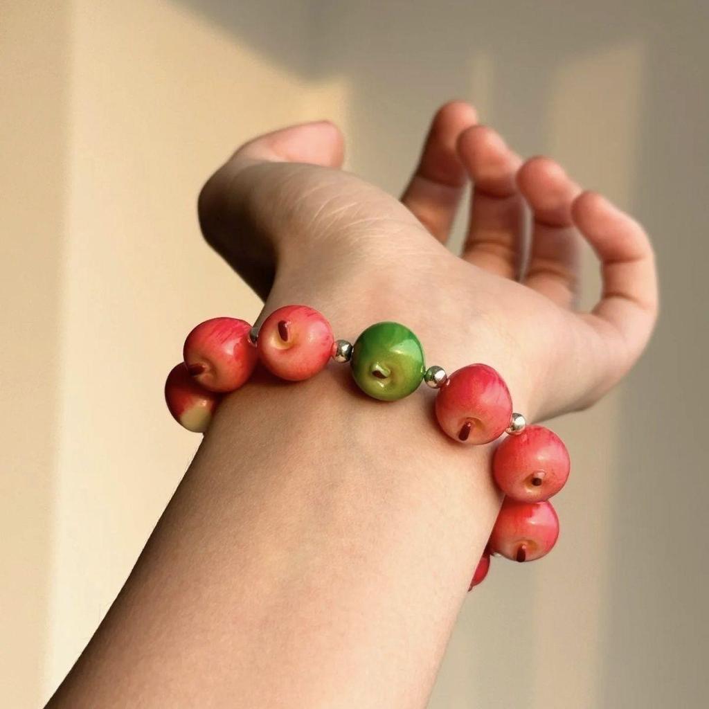 Trendy Apple-Themed Summer Bracelet - Creative Gift for Couples and Friends