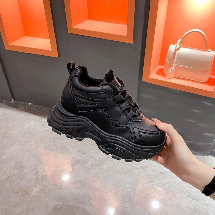 Chaussures de Sport Décontractées pour Femmes - Élégantes pour Toutes les Saisons, Baskets à Plateforme Légères et Confortables, Chaussure Blanche Polyvalente