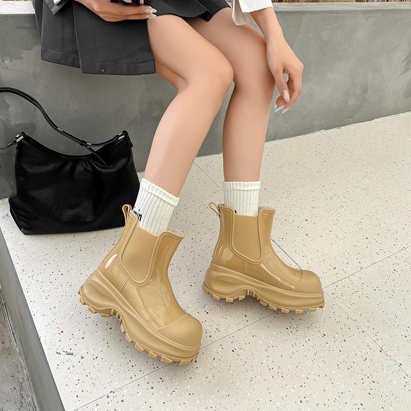 

Короткие резиновые сапоги женские верхняя одежда на плоской подошве нескользящая водонепроницаемая обувь студенческая резиновая обувь кухонная рабочая короткая вода 35EU/CN36