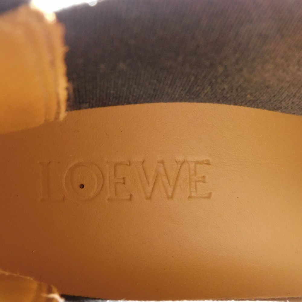 Used 12695 Chelsea Ankle Boots, L815S05X12, 7900, Size 37, Short Side Gore Calfskin, White Two-Tone, 9.4" Logo, Black,