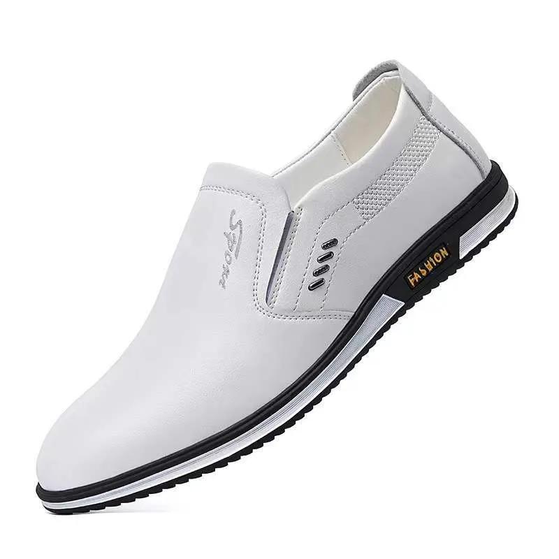 Men's Leather Shoes Comfortable Loafers Slip On Male Moccasins Non Slip Driving Shoes High Quality Men Shoes Plus Size