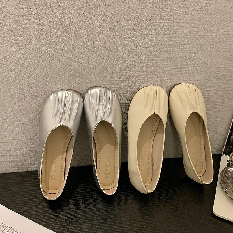 French silver Mary Jane single shoes women's 2025 spring and summer new flat-bottomed one-pedal pleated ballet grandma shoes