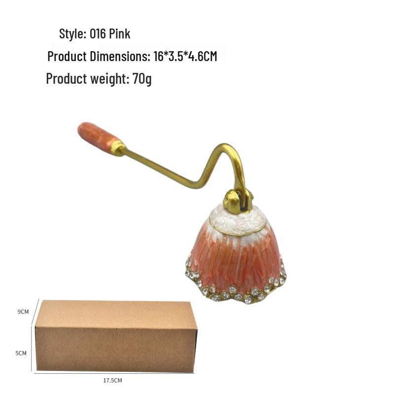 European Retro Handheld Candle Snuffer and Cover, Light Extinguisher Bell Tool, Perfect for Gifts.
