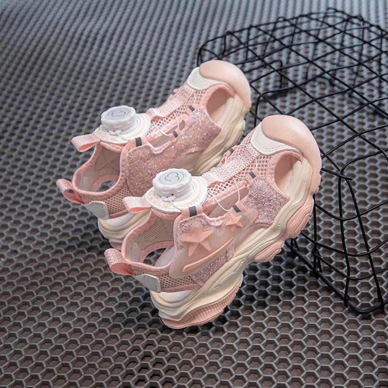 

Girls Sandals Summer New Breathable Button Mesh Shoes Children s Sports Beach Shoes Fashionable Lightweight Soft Sole 32-37One Hand6Double рожевий