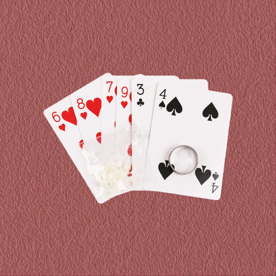 1Pc Floating Playing Card Ring Close-up Street Magic Prop Set
