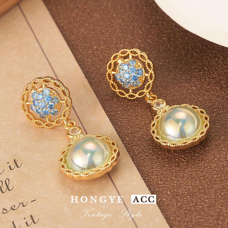 Mid-Century Vintage Retro Round Earrings In Court Style with 18K Gold-Plated Copper