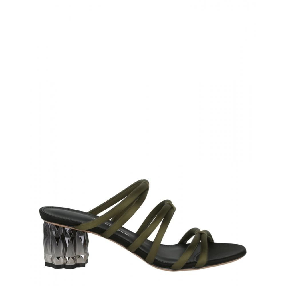 

Сандалии Salvatore Ferragamo Amalia с эффектом металлик