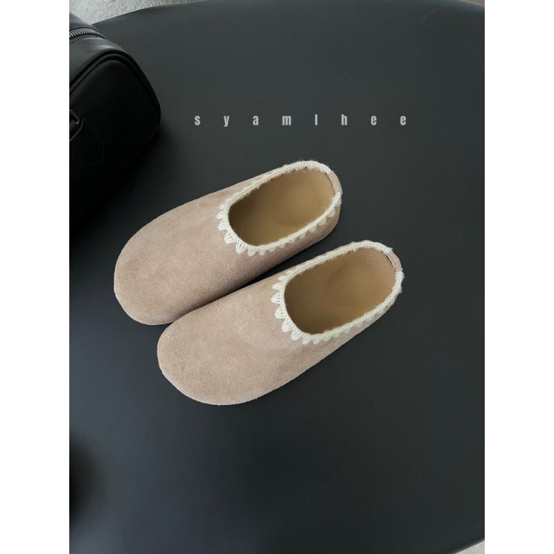 

Baotou half slippers women s autumn new cowhide thick bottom lazy person pedal small bread drag 39