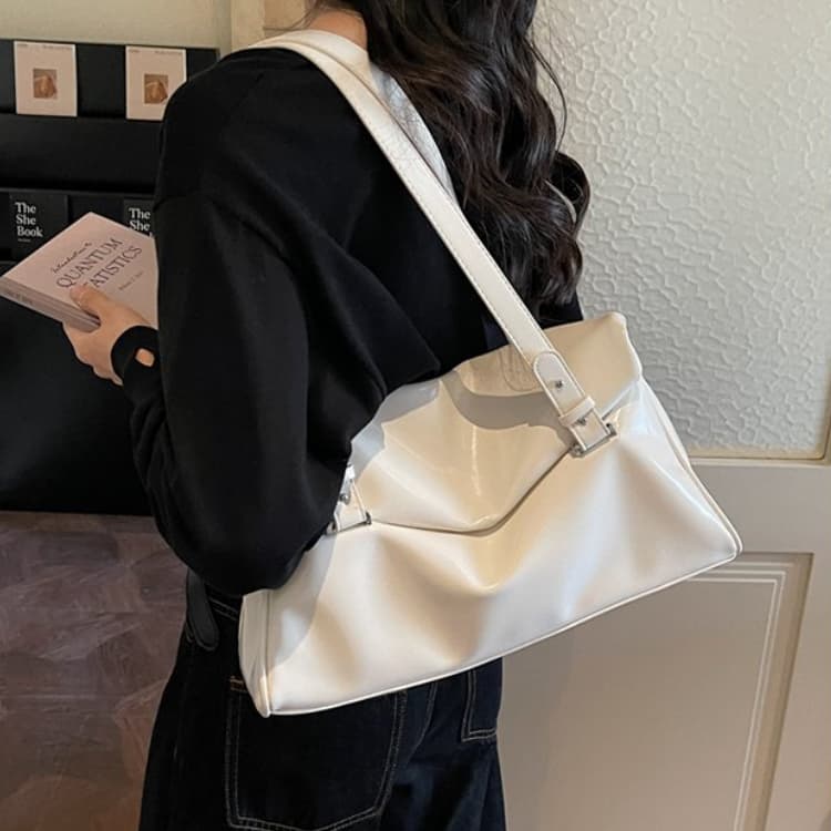 Vintage glossy soft leather commuter shoulder underarm bag