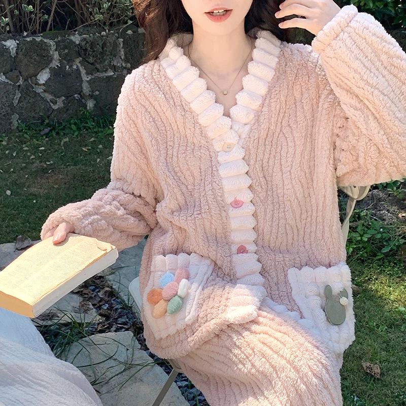 Women's Plus Size Coral Fleece Pajama Set - Plush, Thickened, Warm Lambswool for Autumn/Winter; Wearable Outdoors