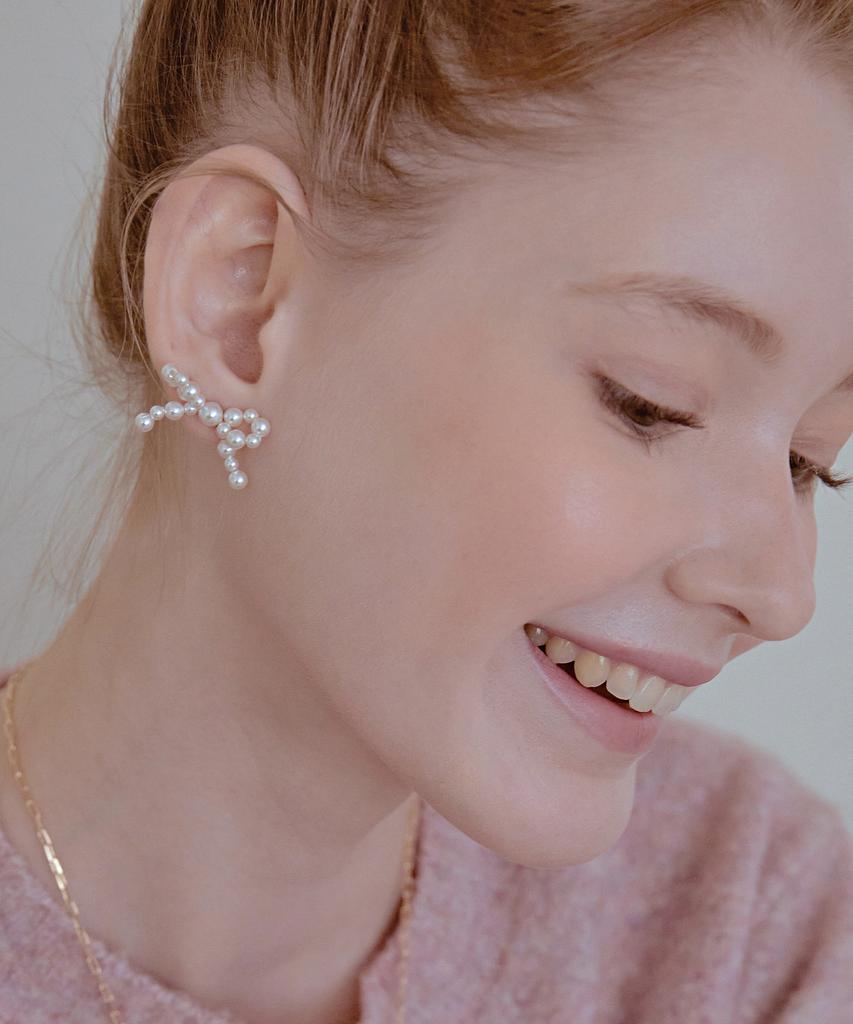 Tatiana (Silver925) Grace Pearl Ribbon Earring Ec1953