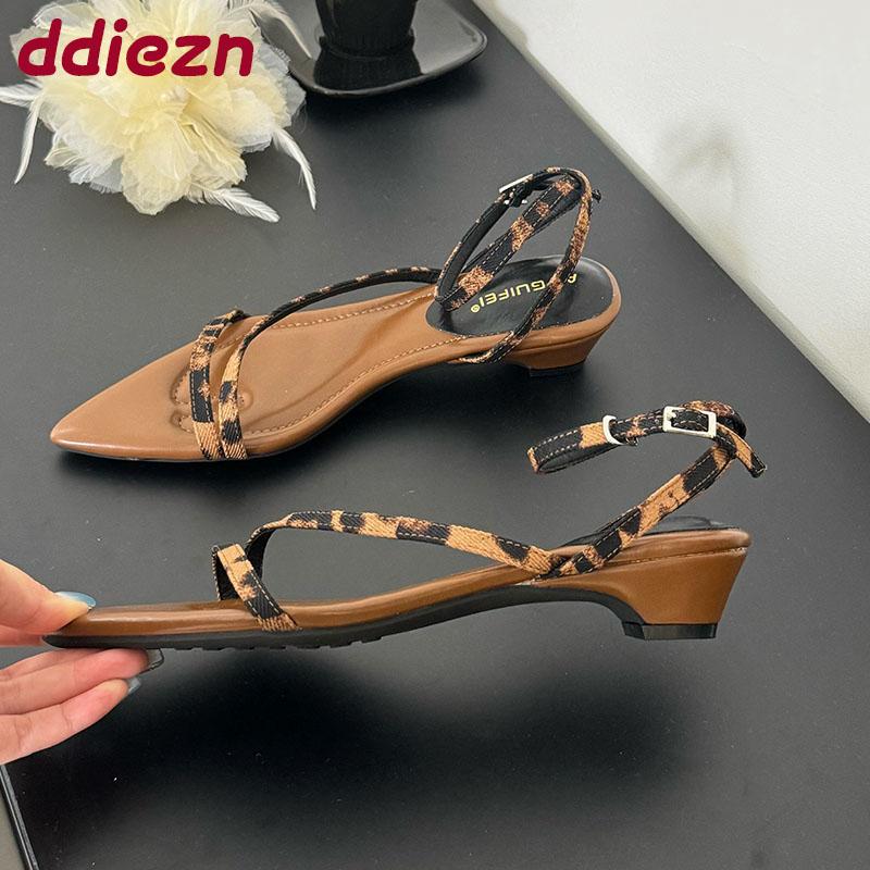 Fashion Female Shallow Footwear Ladies Low Heel Sandals Shoes Summer Spring Fashion Pointed Toe Elegant Women Heeled Sandals Shoes