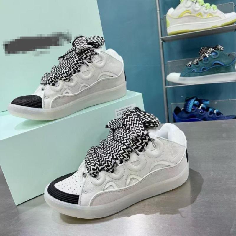 Shoes women's new casual versatile couple skateboard shoes shoes bread breathable and light