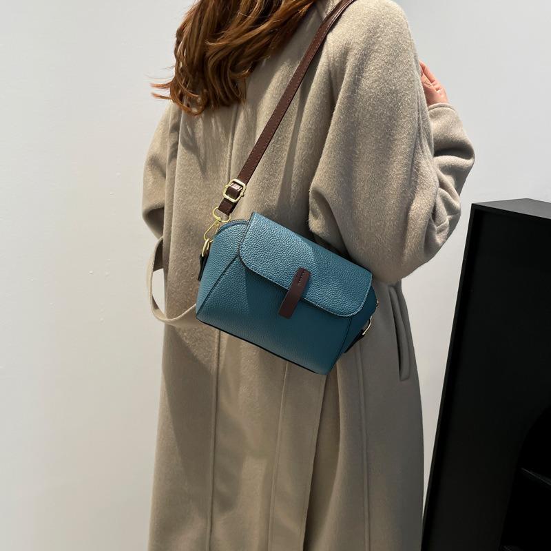 New small bag niche women's bag winter women's messenger bag shoulder messenger bag small square bag