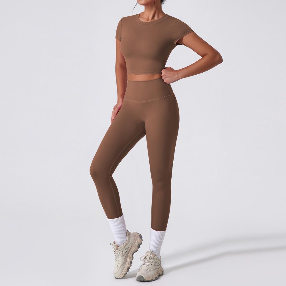 Sleek Yoga Set: Moisture-Wicking, Quick-Dry, Beautiful Back, Nude Feel, Two-Piece for Training & Running