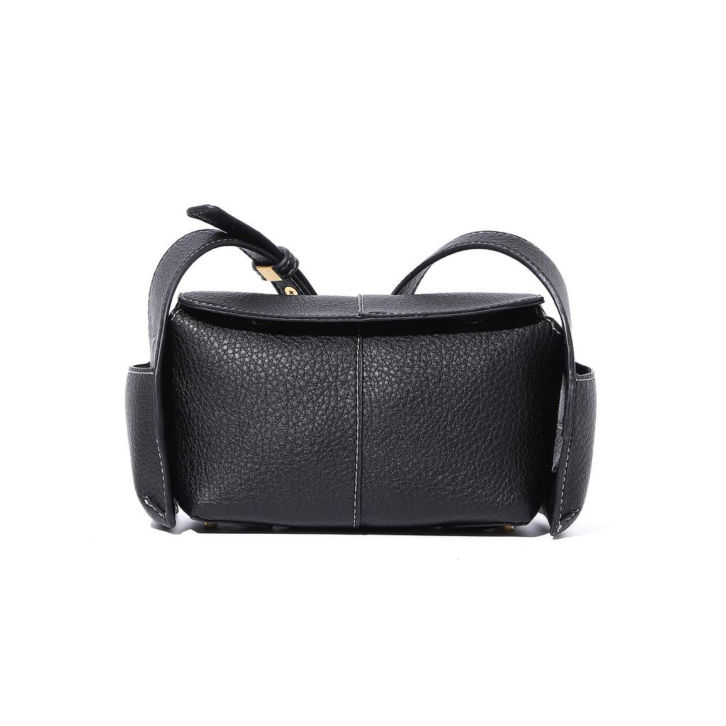2025New Fashion Versatile Ear-Hanging Eaves Bag Niche Design Pillow Bag Commuting Large Capacity Single Shoulder Crossbody Bag