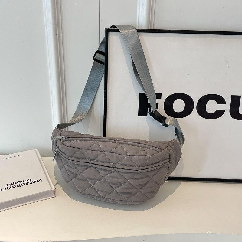 Large Capacity Rhombus Versatile Breast Bag 2025 New Puff Ladies Fanny Pack Textured Shoulder Crossbody Bag