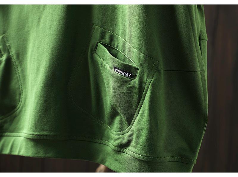 Women's Hooded Half-Zip Hoodie: Large Pockets, Subtle Logo, Stylish Loose-Fit, Casual Long-Sleeve Top