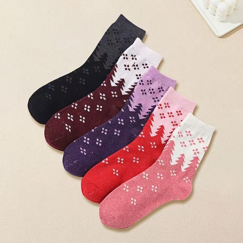 5pairs Thickened Deer Knit Winter Socks Soft Warm Mid-Calf Socks Christmas Reindeer Socks Autumn