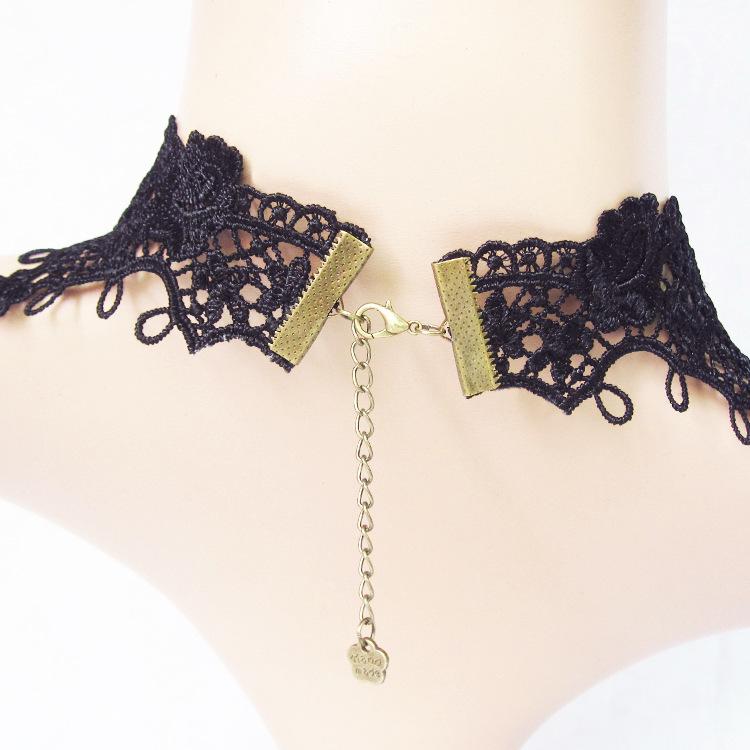 Trendy Black Lace Retro Pendant Crystal Tassel Necklace for Women - European and American Style GY035