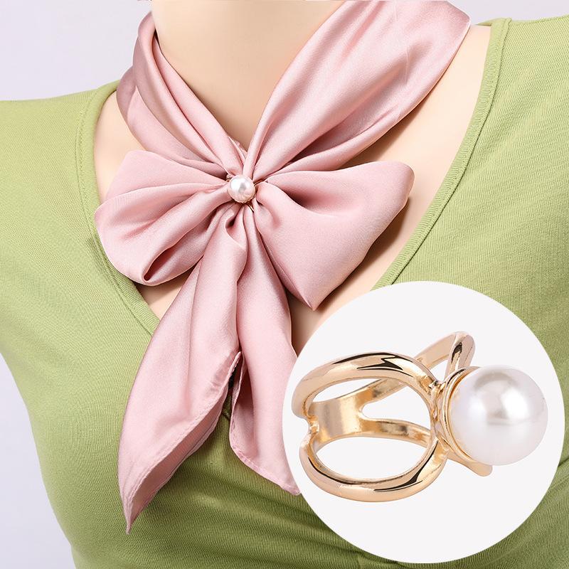 Love Scarf Buckle Geometric Flower Designer Clothing Corner Buckles Basic Minimalist Dual Purpose Hem Shirt T Shirt Buckle AccessoriesGeometric