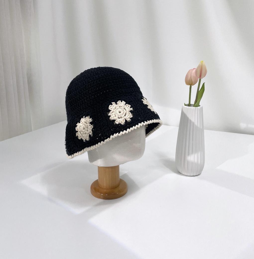 

Men s and Women s Daily Bucket Hat Knit Lovely Flower Bucket Hat Beige