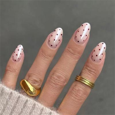 24 Peças Unhas Postiças Curtas Brilhantes Ovais Pontos de Café Cobertura Total Pressione Para Colar Unha Decoração de Unha da Moda para Uso Diário em Festas