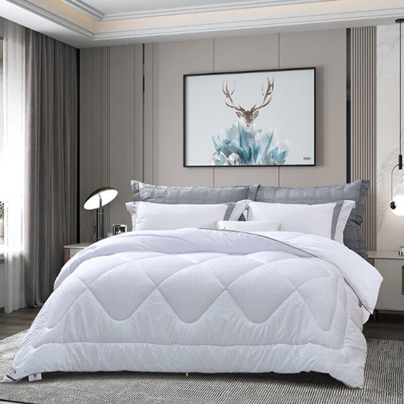 FUANNA Pure Comfort All-Season Fiber Quilt