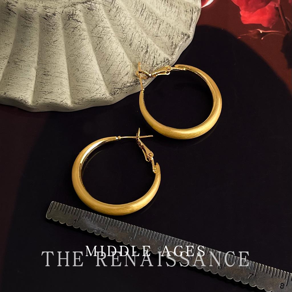 Легкие ретро матовые золотые серьги-кольца простой формы, персонализированные модные простые серьги