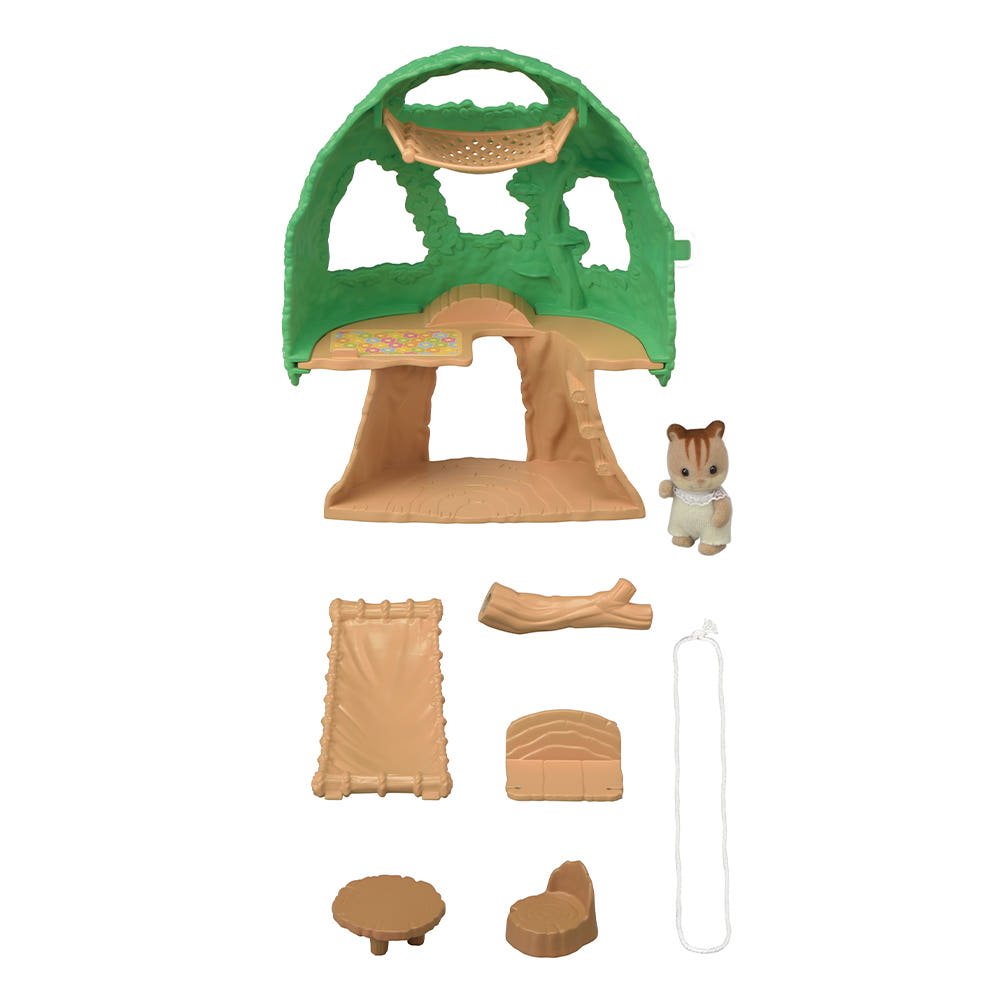 Sylvanian Families 5318 Kindergarten Tree House Playset